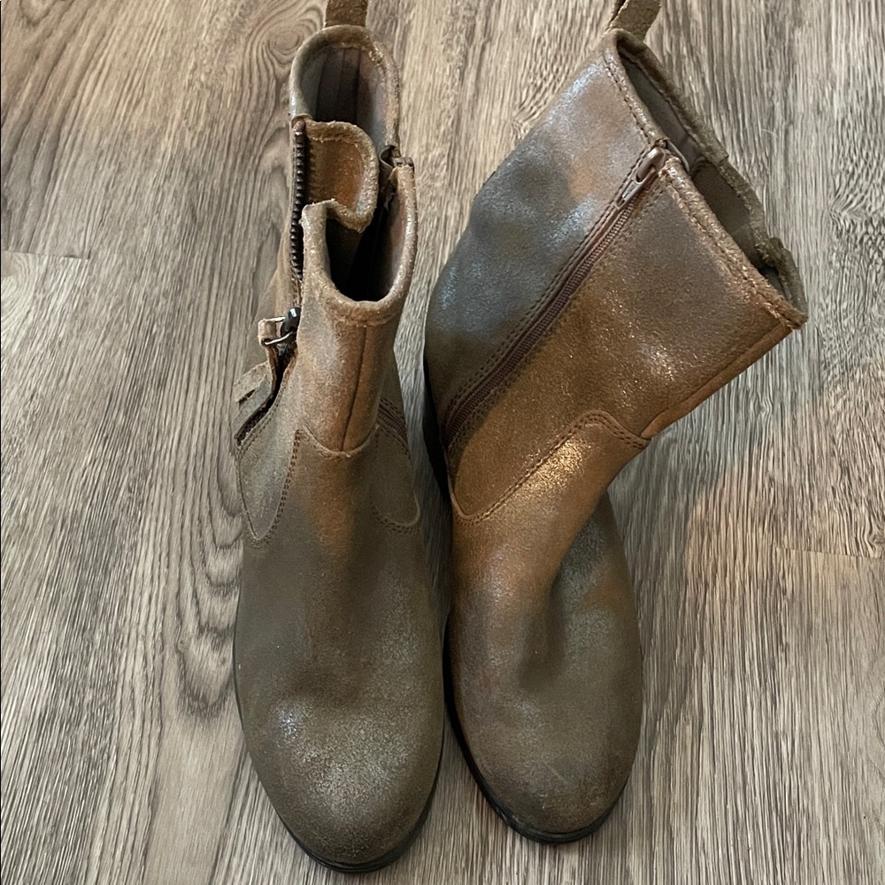 Clarks Tan Suede Ankle Boots